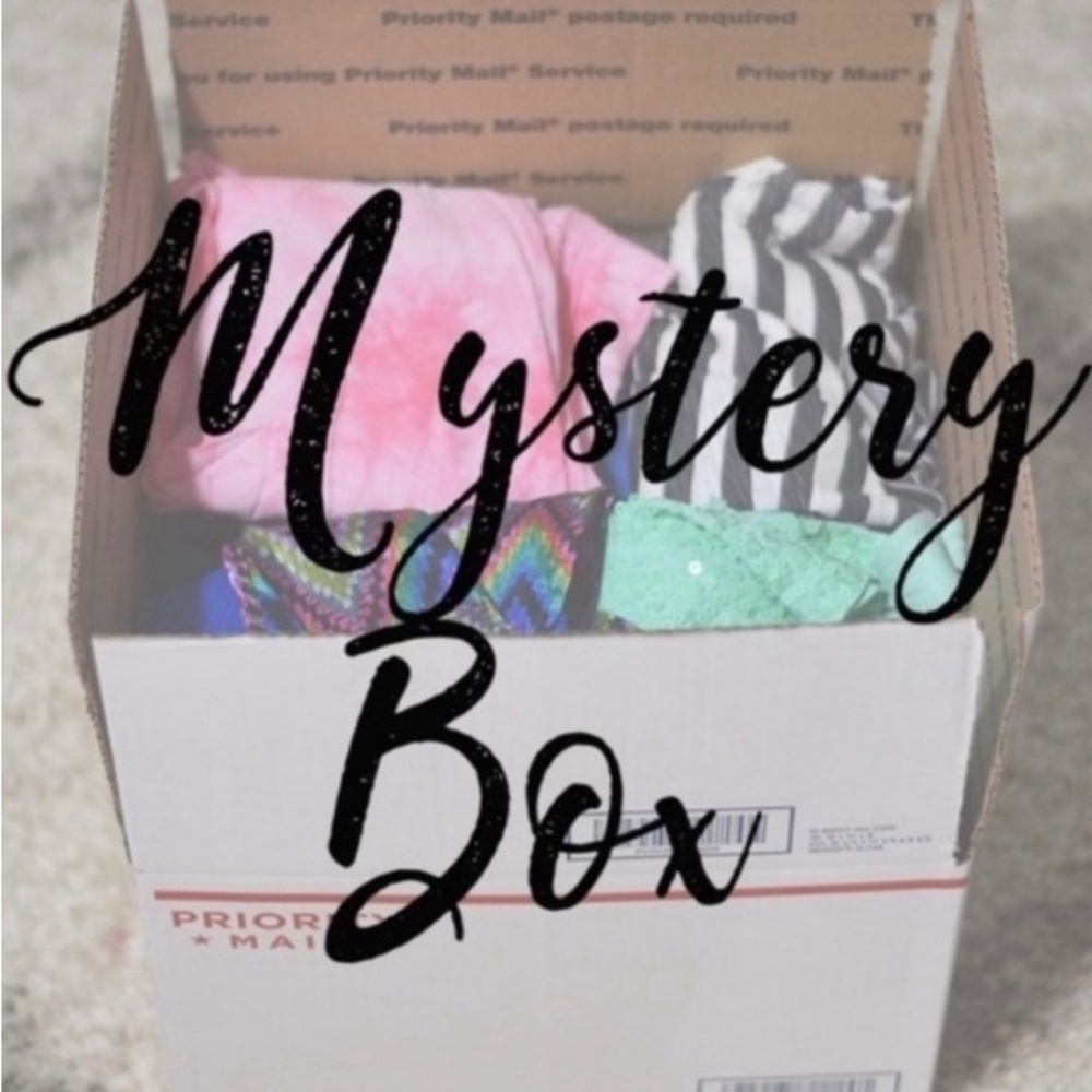 Mystery box 5-6 item bundle box reseller send offers live show disc